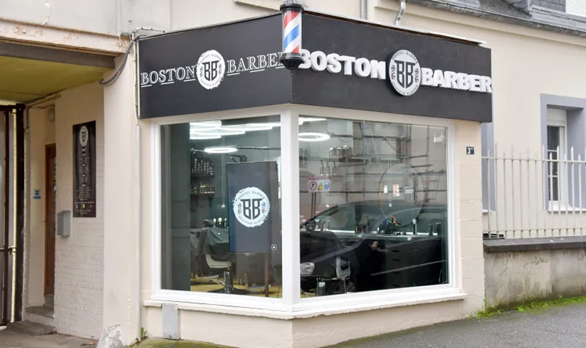 <br />
<b>Deprecated</b>:  htmlspecialchars(): Passing null to parameter #1 ($string) of type string is deprecated in <b>/home/clients/5a882e4a7400a9f5c8f8e60283c5fdfb/sites/ozcomstudio.fr/projets.php</b> on line <b>85</b><br />
